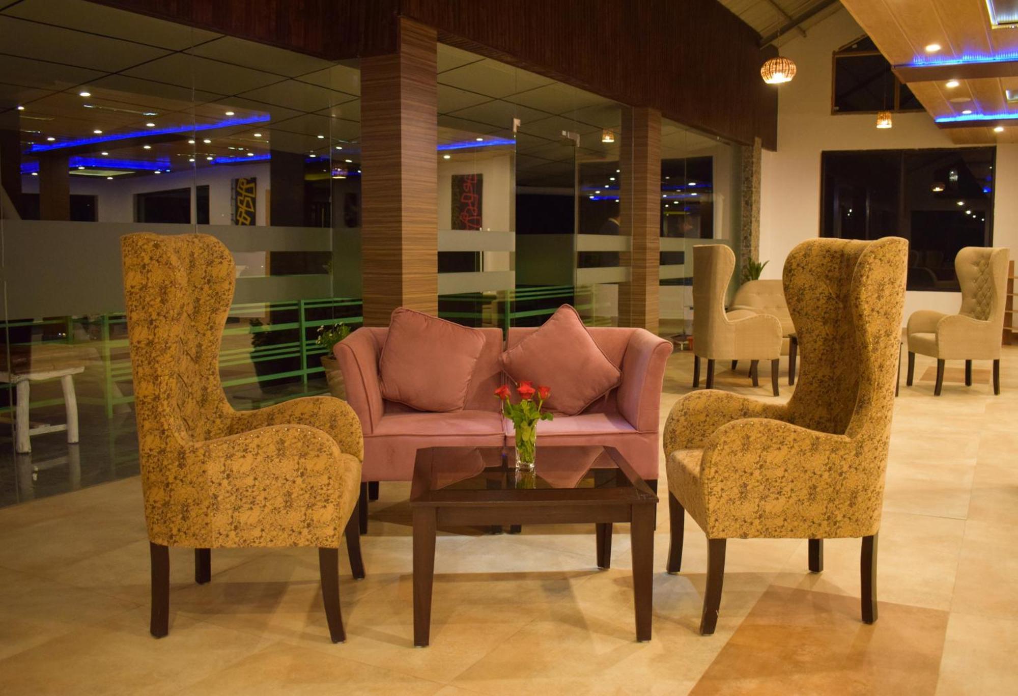 Valley View Resort Mashobra - Best Holiday Home For Vacations Shimla Buitenkant foto